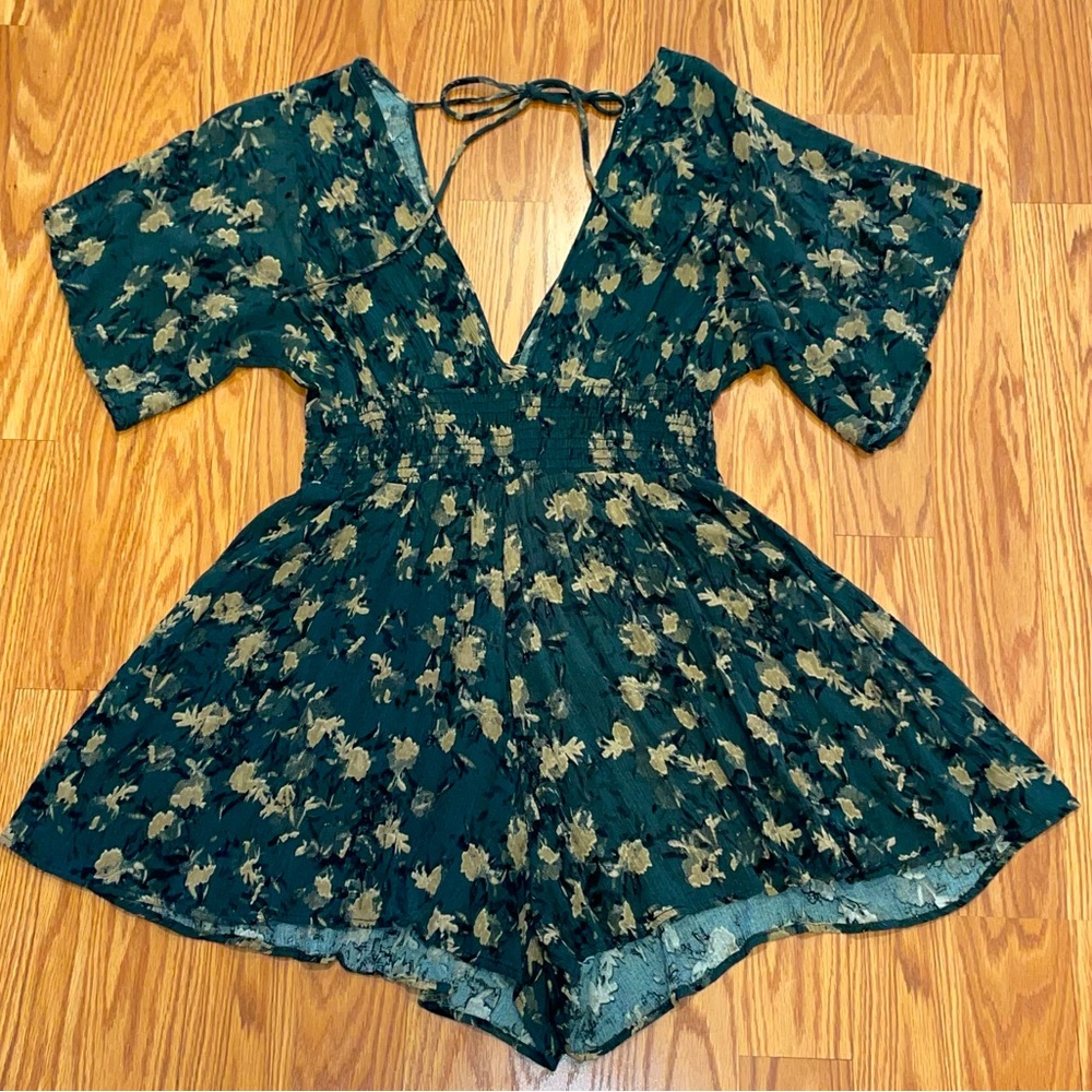 Green Subtle Floral Print Tie Back Romper by Final Touch - Size M